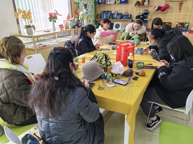 傳承指尖手藝,激活就業新機:瑞方人力助力華興街道開展女紅就業幫扶 第4張 傳承指尖手藝,激活就業新機:瑞方人力助力華興街道開展女紅就業幫扶 第4張